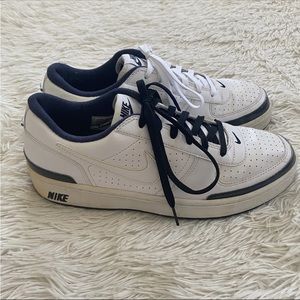 Vintage Nike Dunk Low Patent Leather Swoosh Toe Heel White & Black Size 10 2008